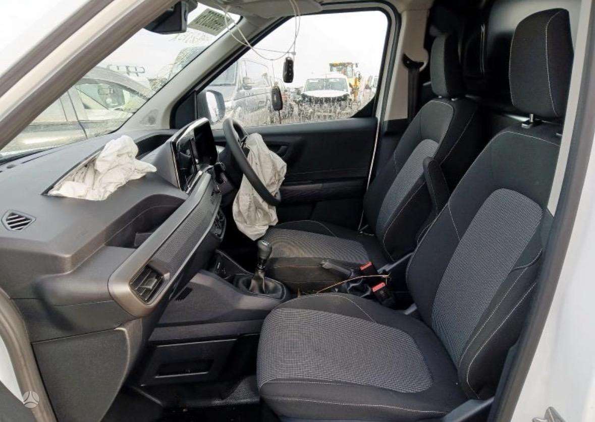 Ford Transit Courier Dalimis