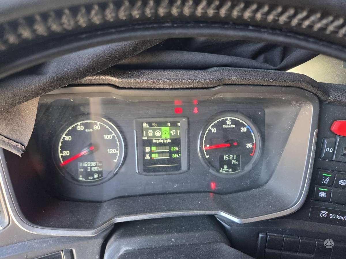 Scania R450, double sleeper