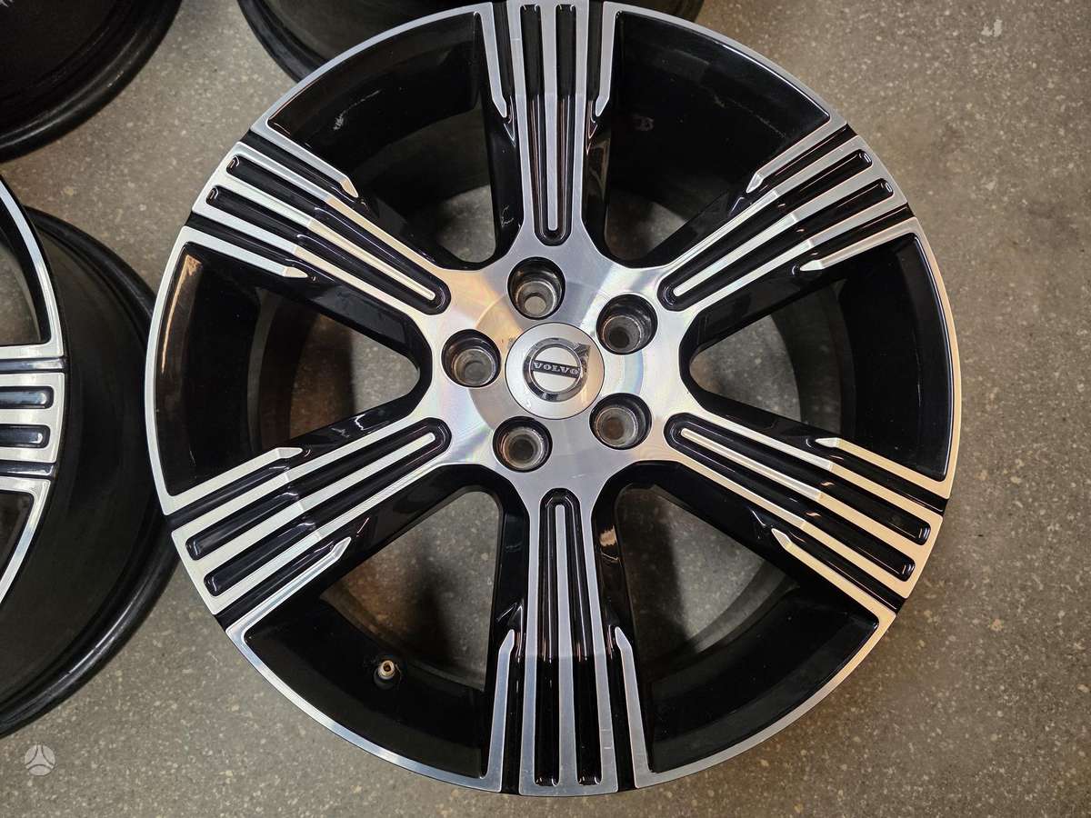 Volvo, light alloy, R18