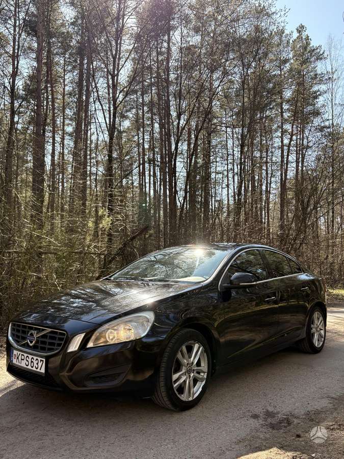 Volvo S60, 2.0 l., Седан