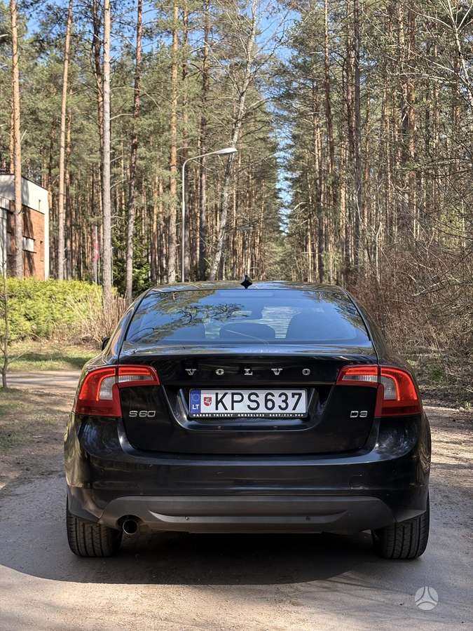 Volvo S60, 2.0 l., Седан