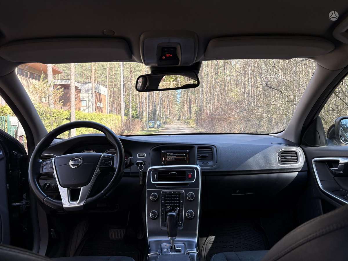 Volvo S60, 2.0 l., Седан