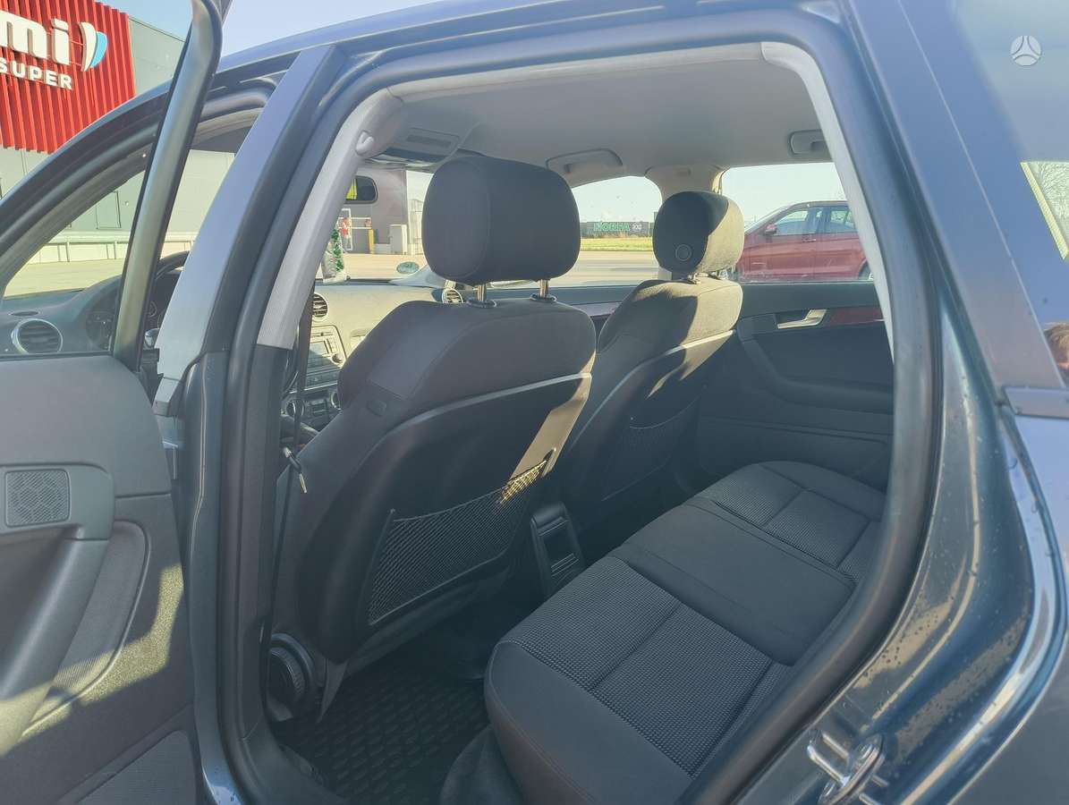 Audi A3, 1.8 l., hatchback
