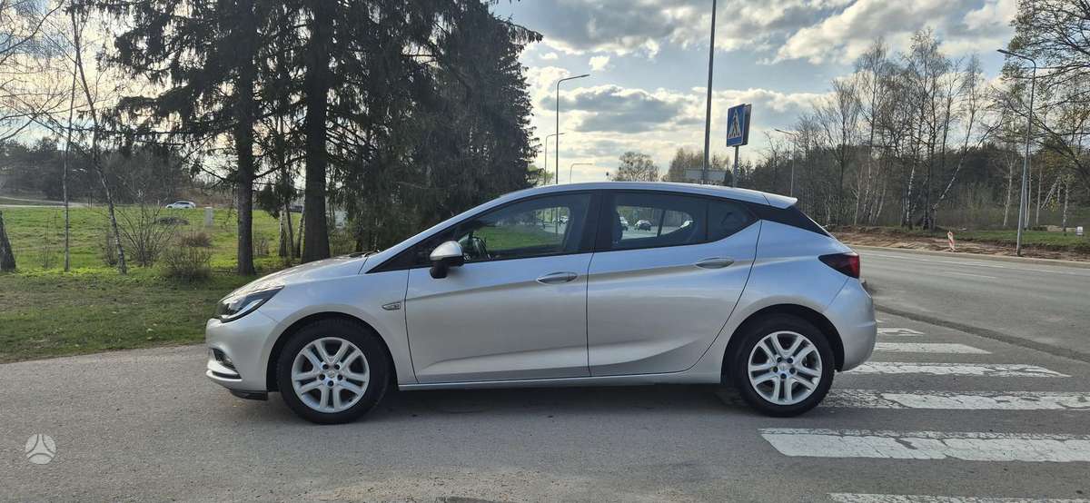 Opel Astra, 1.6 l., hatchback