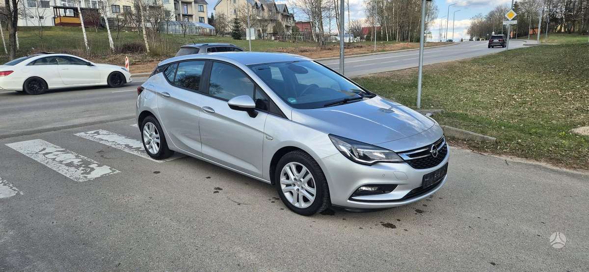Opel Astra, 1.6 l., hatchback
