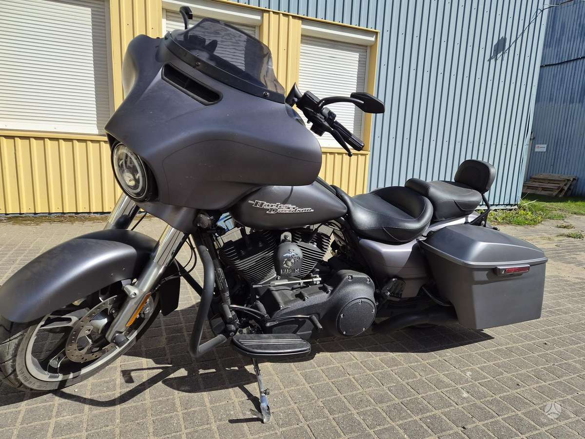 Harley-Davidson Street Glide FLHX 1700cc, choppers / cruisers / custom
