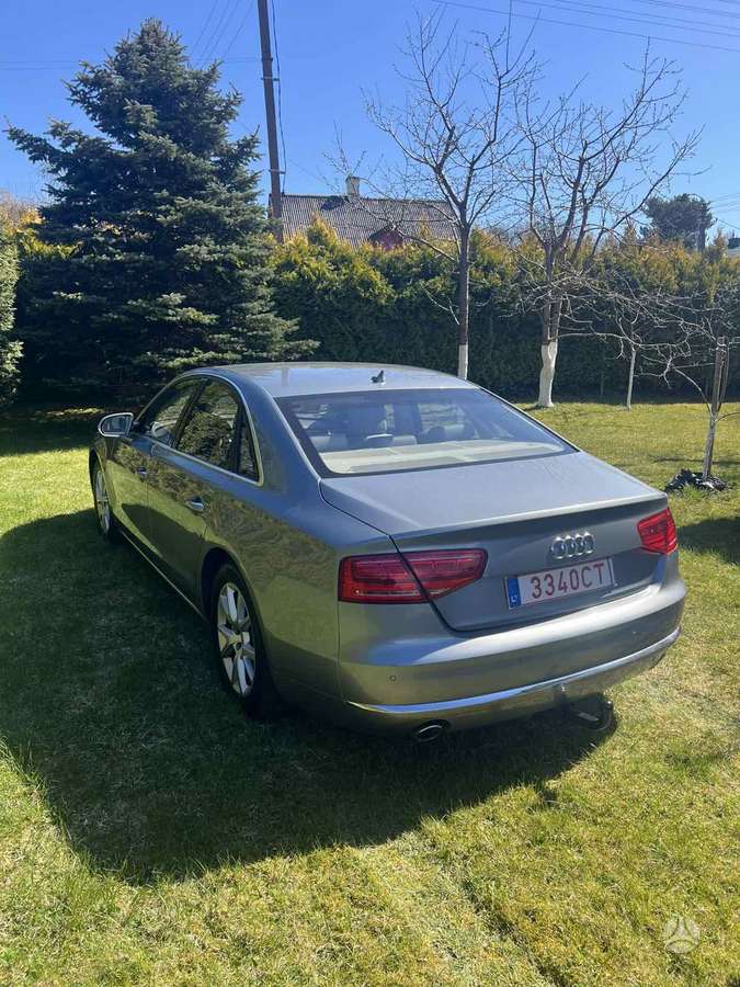 Audi A8, 3.0 l., Лимузин
