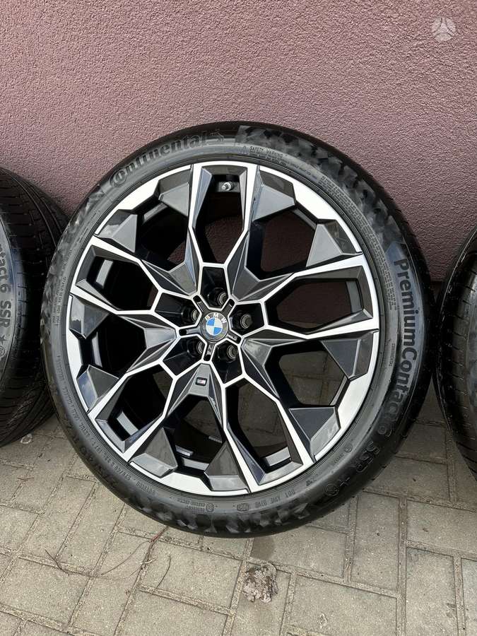 BMW X7 Facelift, lengvojo lydinio, R22