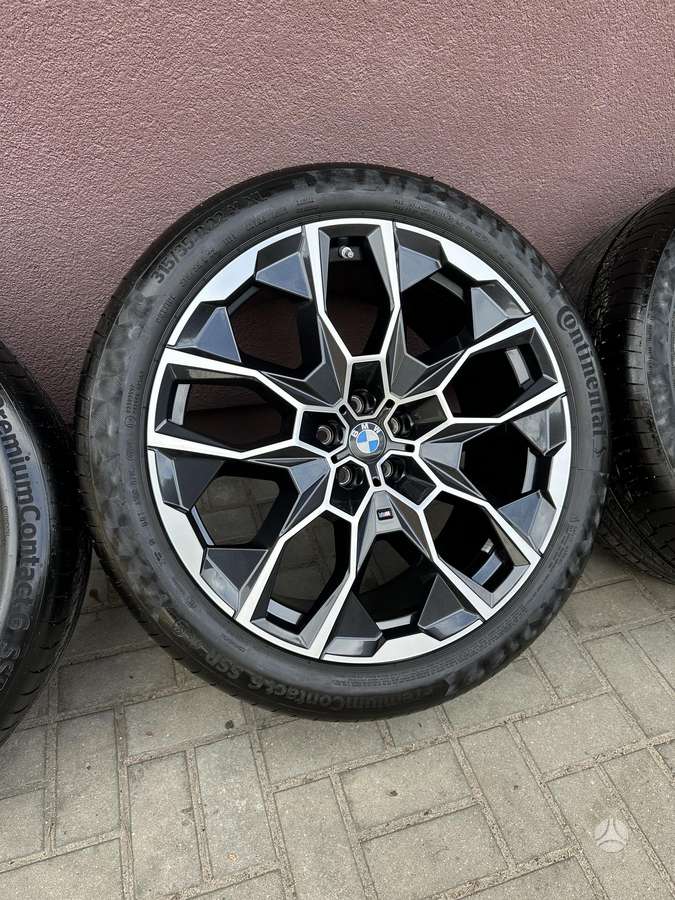 BMW X7 Facelift, lengvojo lydinio, R22