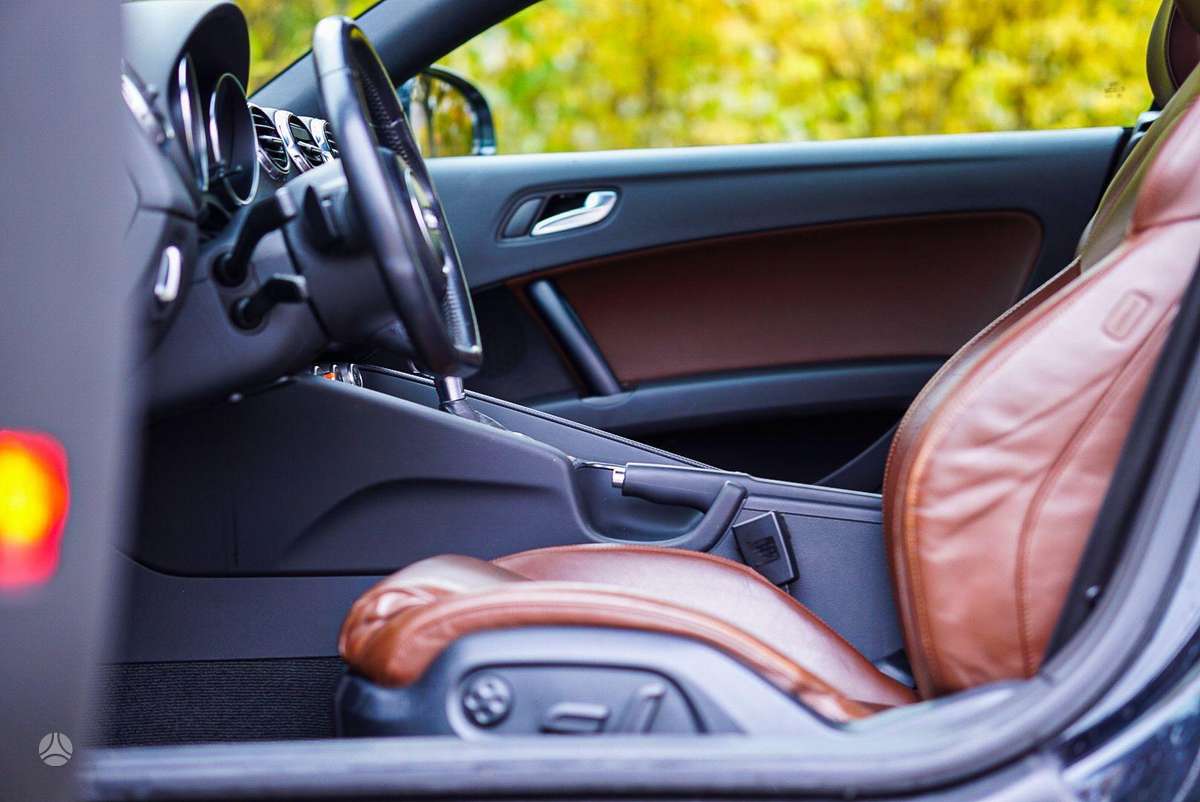 Audi TT, 1.8 l., coupe