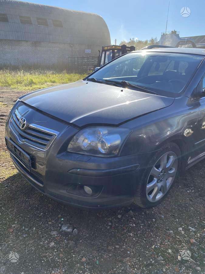 Toyota Avensis dalimis