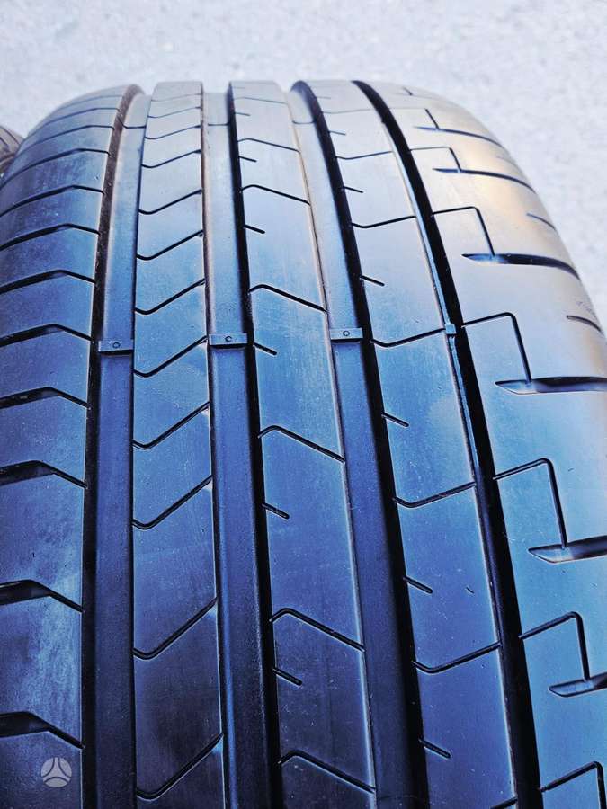 Pirelli P ZERO, summer 245/40 R19
