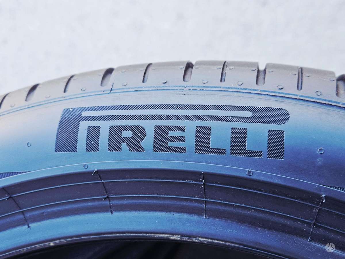 Pirelli P ZERO, summer 245/40 R19