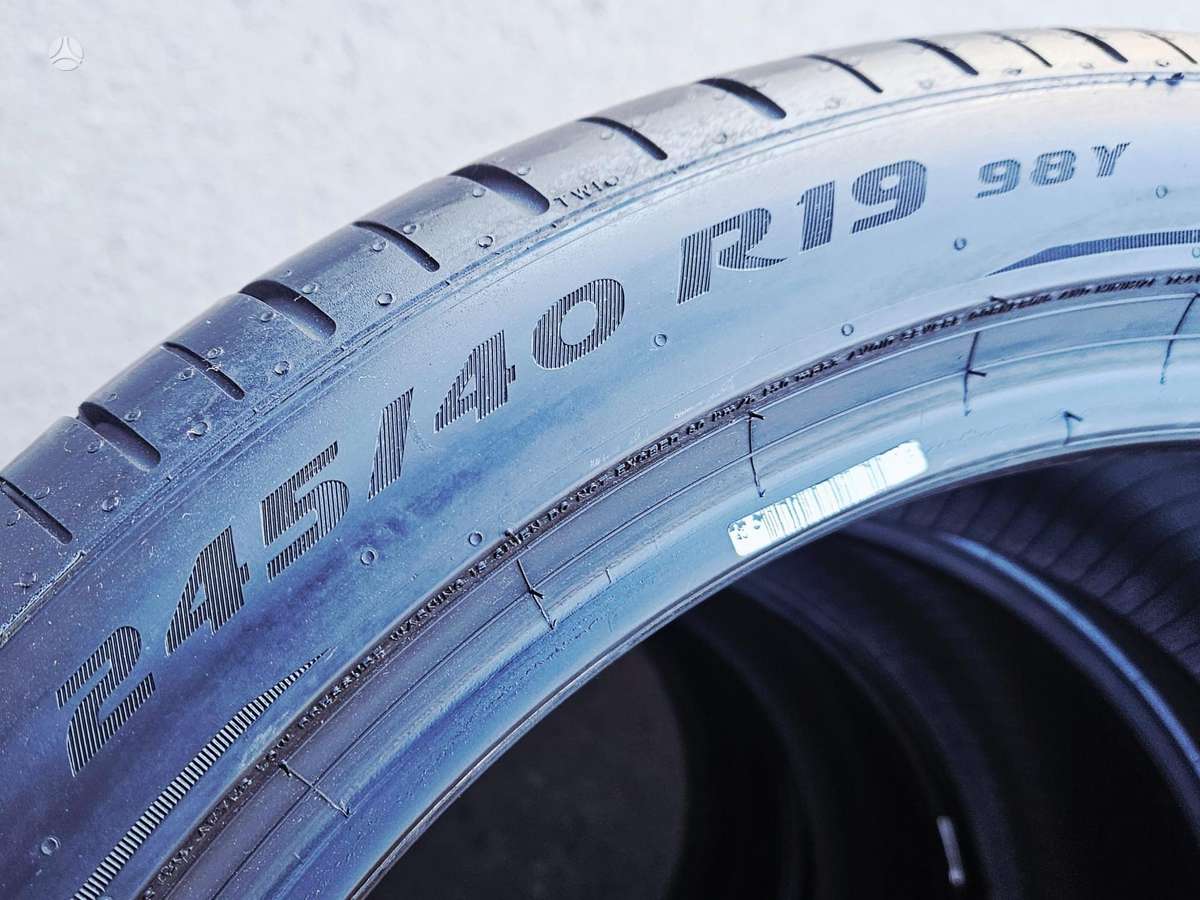 Pirelli P ZERO, summer 245/40 R19
