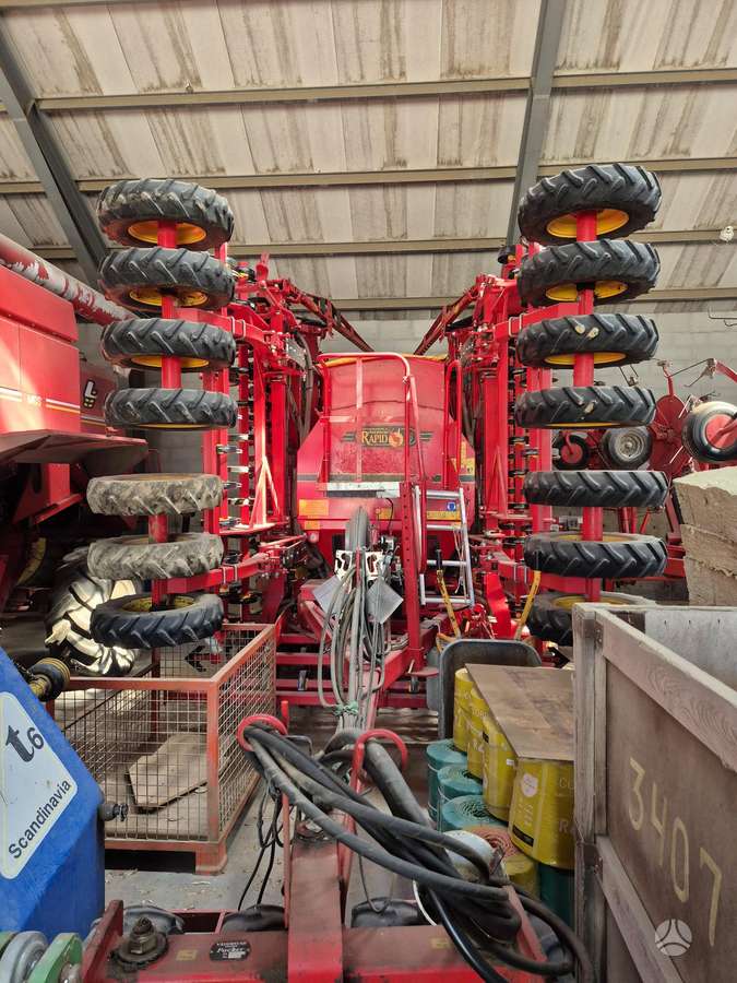 Vaderstad RAPID 8, seeders, planters