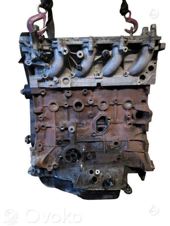 Citroen C5, RHH, engine