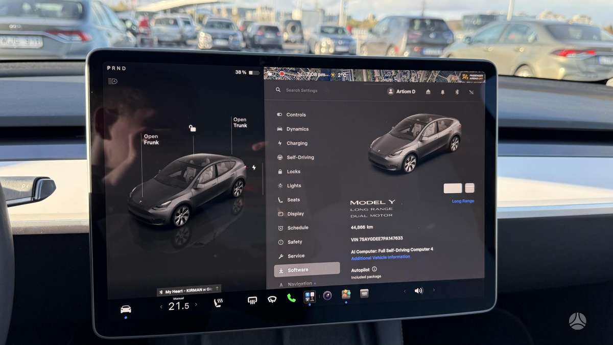 Tesla Model Y, 75 kWh, off-road / crossover