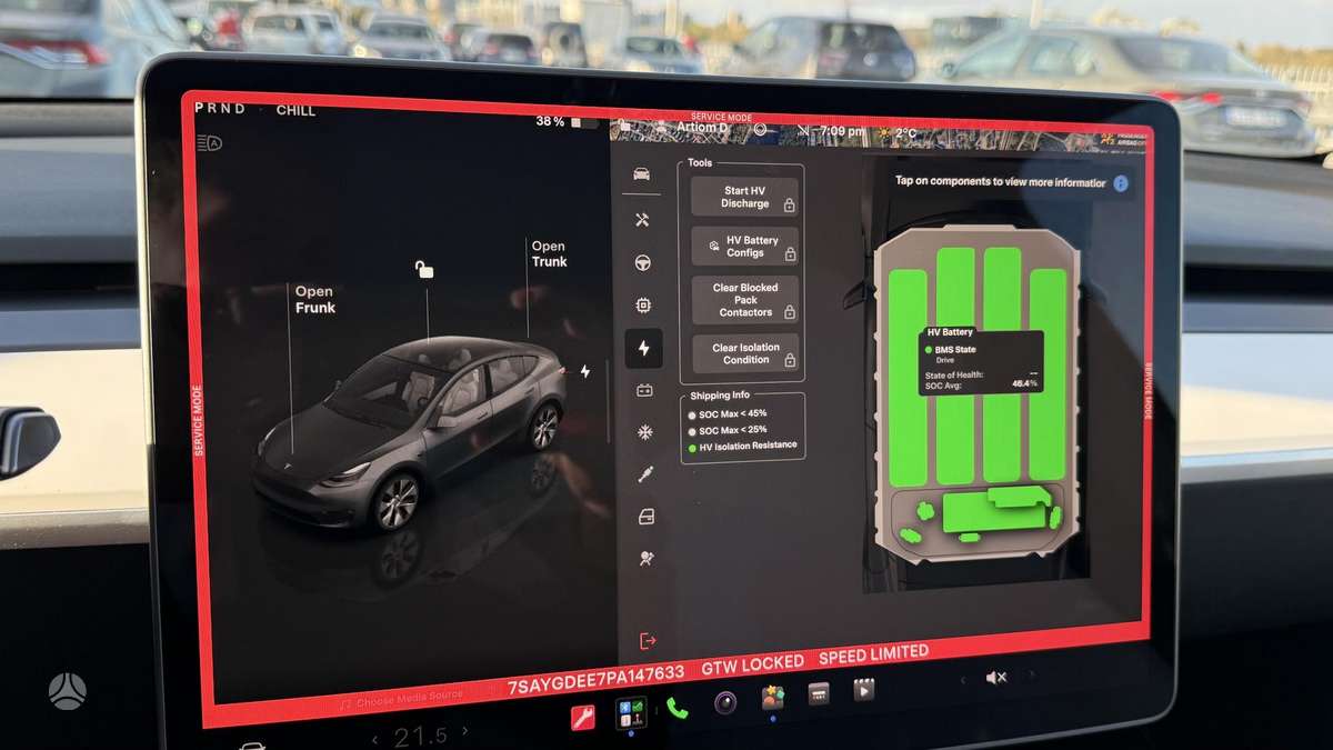 Tesla Model Y, 75 kWh, off-road / crossover