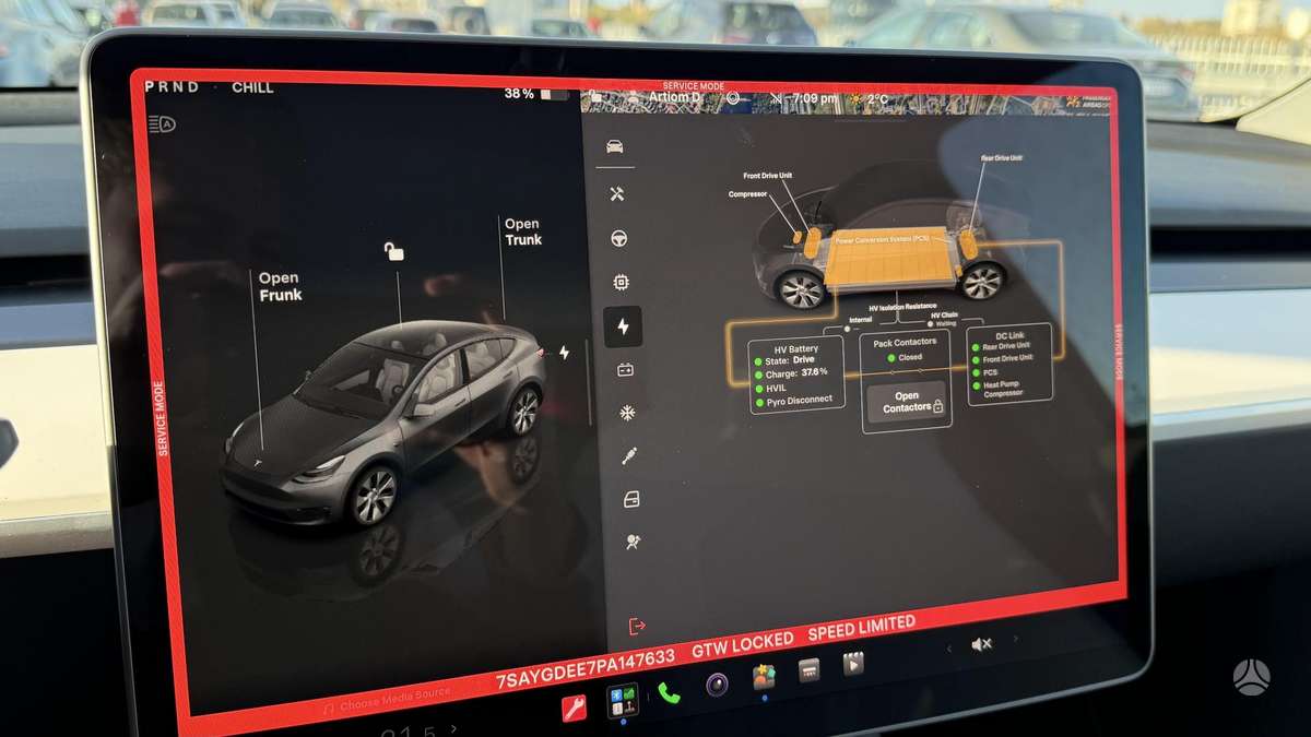 Tesla Model Y, 75 kWh, off-road / crossover