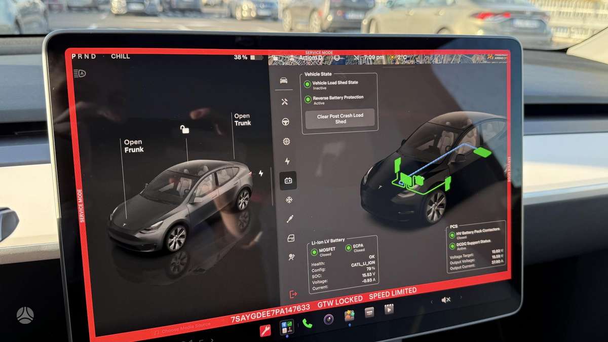 Tesla Model Y, 75 kWh, off-road / crossover