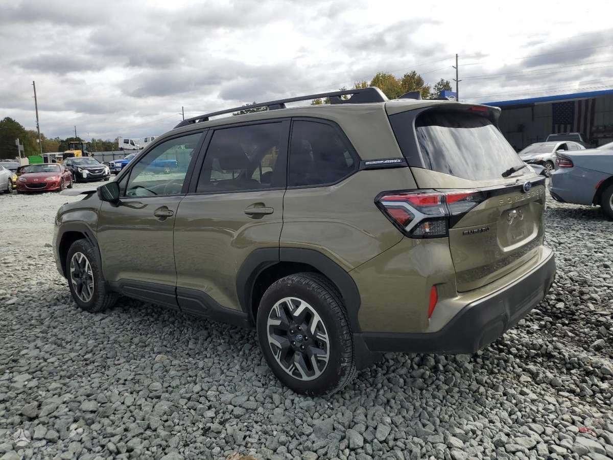 Subaru Forester dalimis