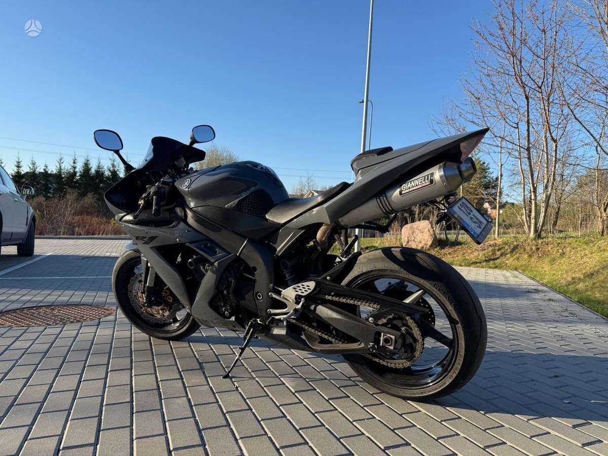 Yamaha R1 998cc, superbikes