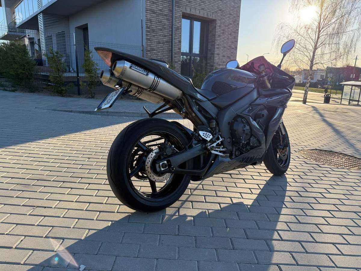 Yamaha R1 998cc, superbikes