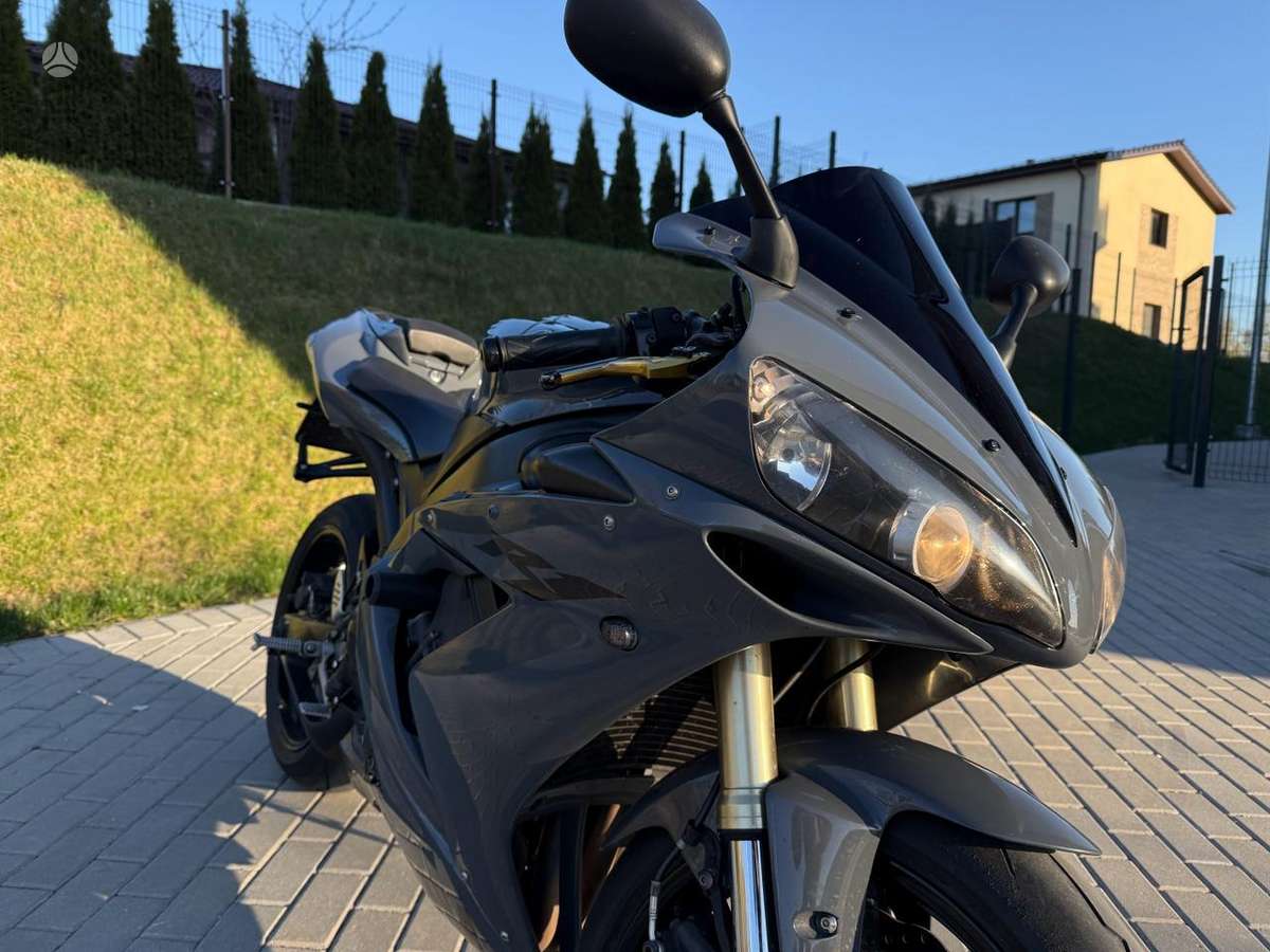 Yamaha R1 998cc, superbikes