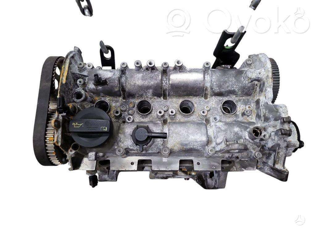 Volkswagen Golf, CXS, двигатель