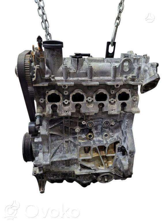 Volkswagen Golf, CXS, двигатель