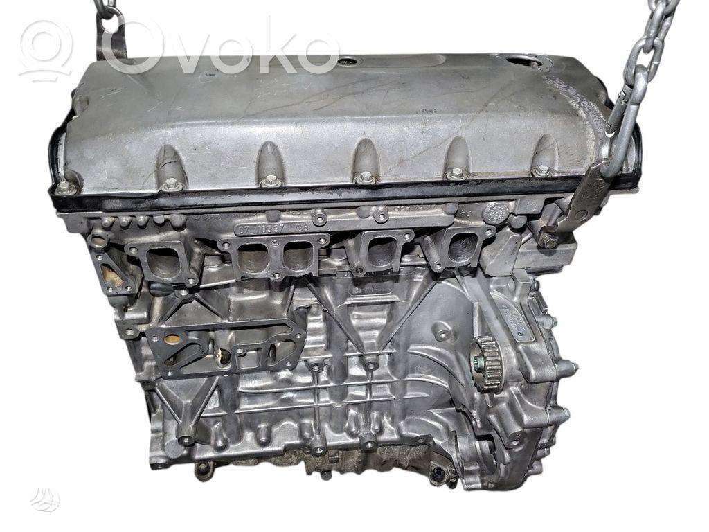 Volkswagen Multivan, AXE, engine