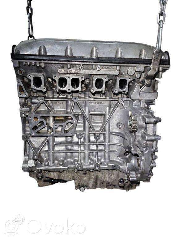 Volkswagen Multivan, AXE, engine