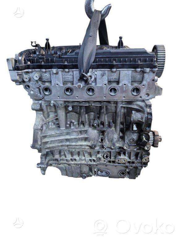 Volvo V70, D5244T, engine