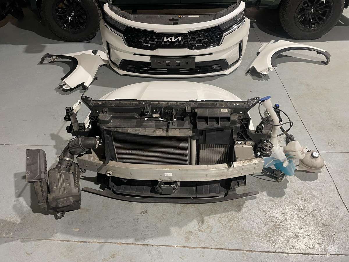 Kia Sorento Komplektinis priekis