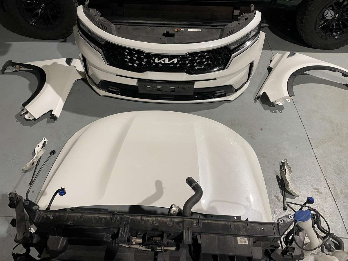 Kia Sorento Komplektinis priekis