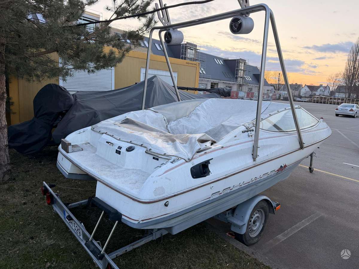 Bayliner Capri, yachts / cruisers