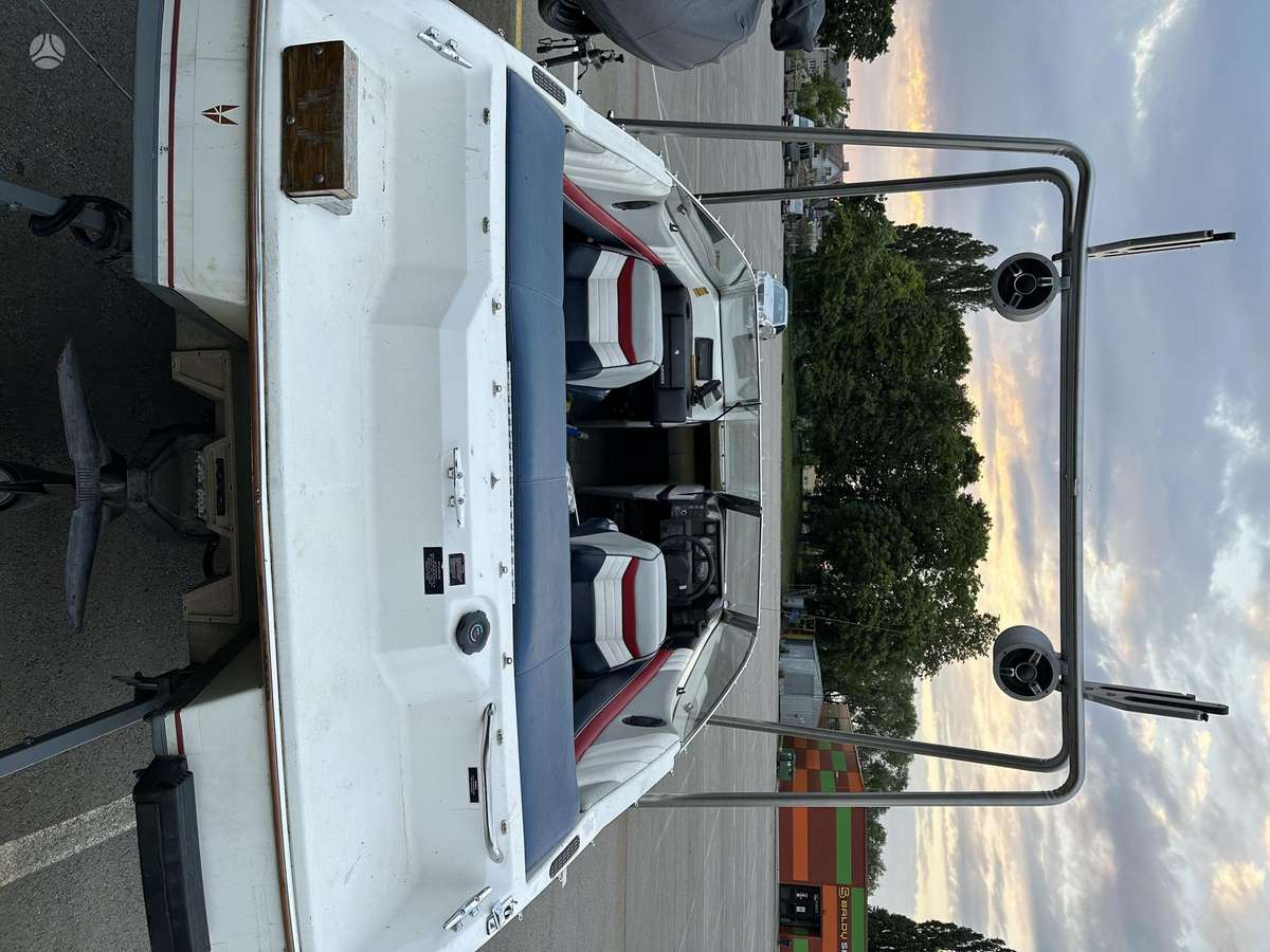 Bayliner Capri, яхты / катера