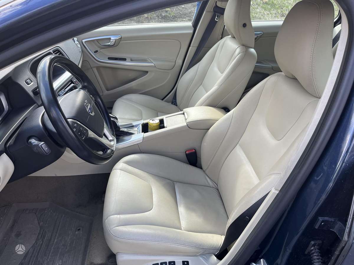 Volvo V60, 2.4 l., Универсал