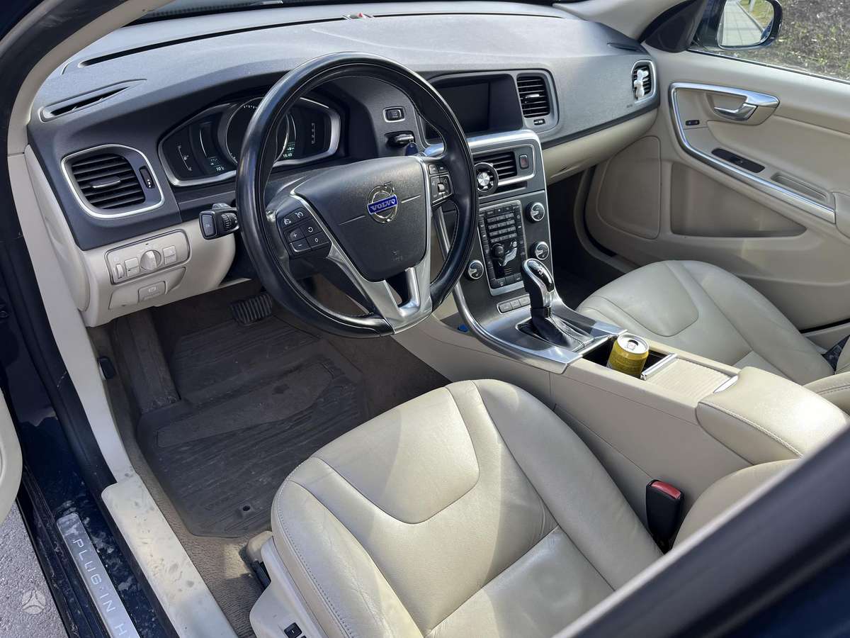 Volvo V60, 2.4 l., Универсал