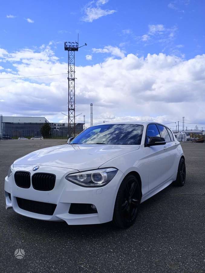 BMW 116, 1.6 l., hatchback