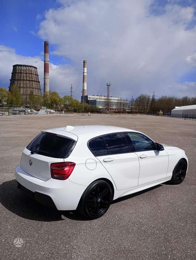 BMW 116, 1.6 l., hatchback