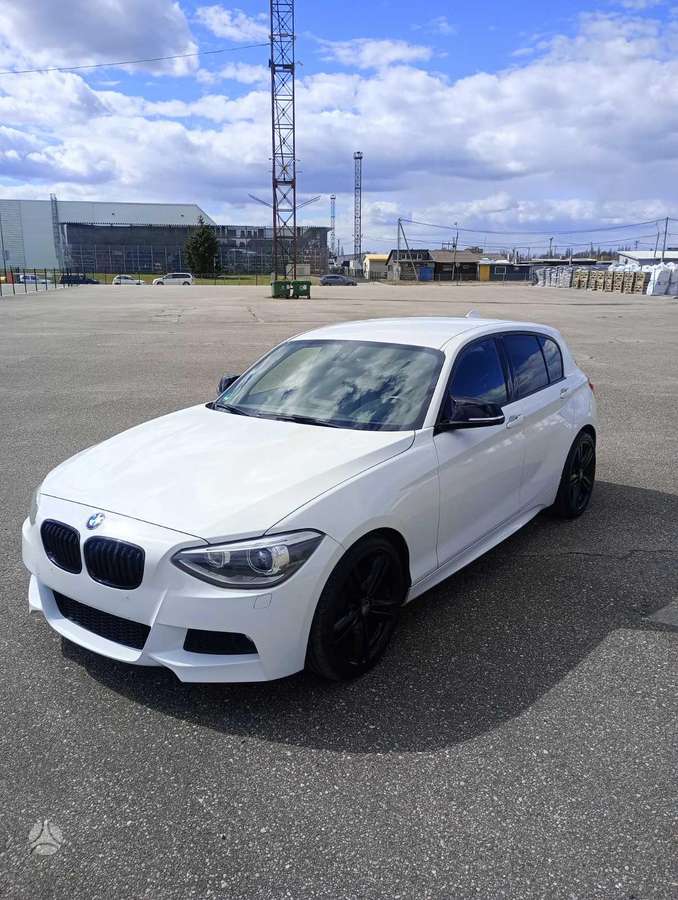 BMW 116, 1.6 l., Хэтчбек