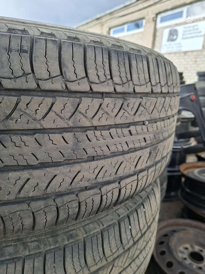 Michelin, vasarinės 235/65 R18