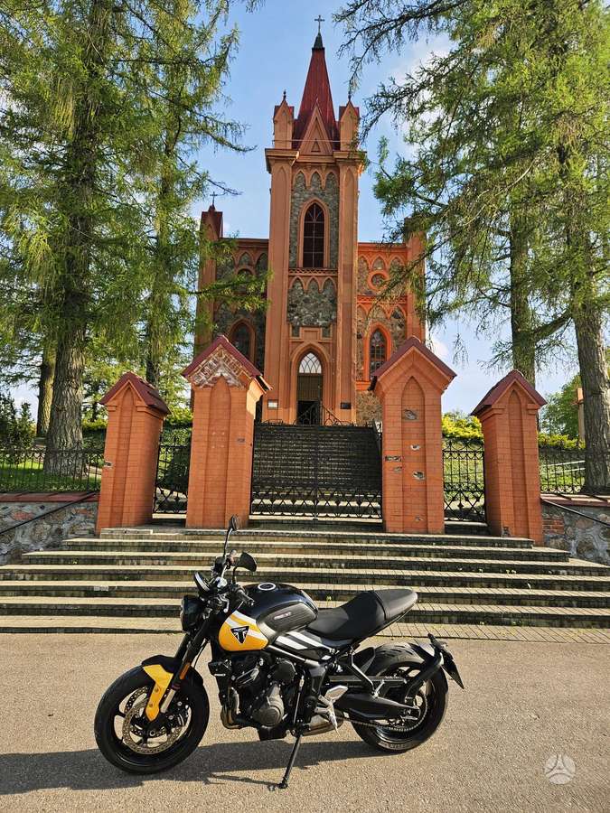 Triumph Trident 660cc, street / classic