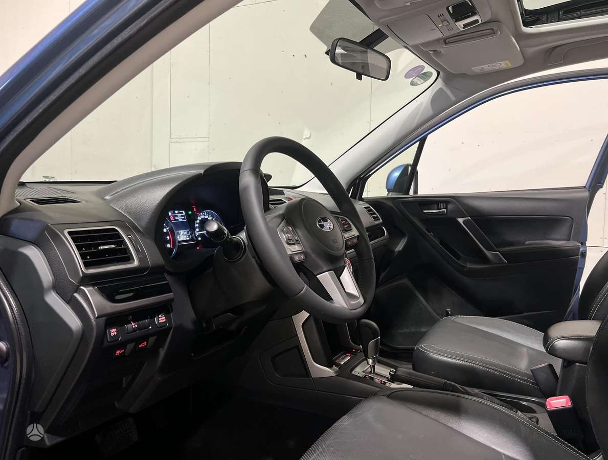 Subaru Forester, 2.0 l., Внедорожник / Кроссовер