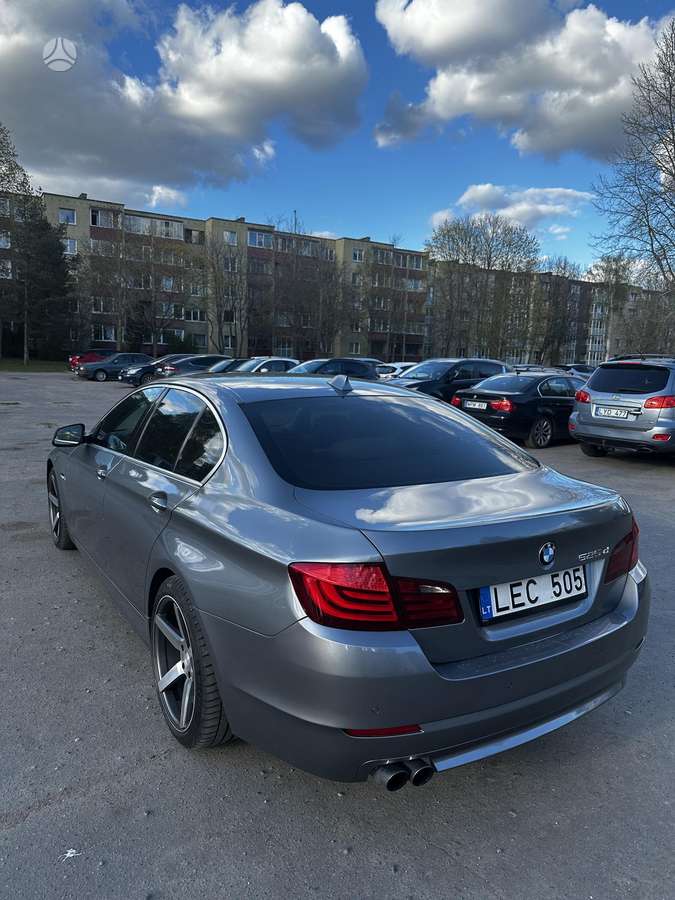 BMW 525, 3.0 l., Седан