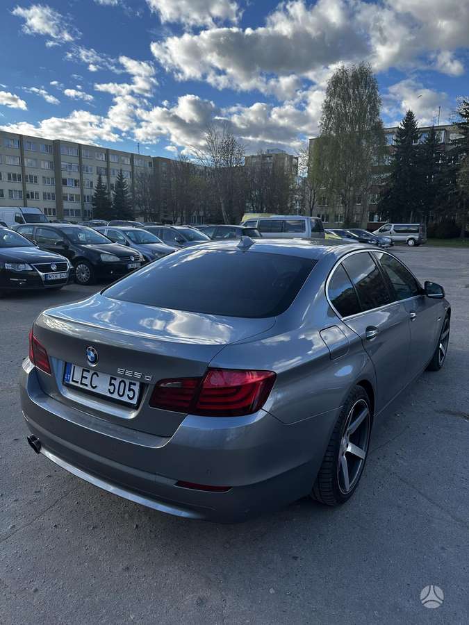 BMW 525, 3.0 l., Седан