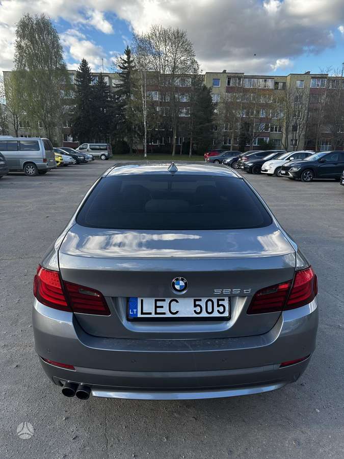 BMW 525, 3.0 l., Седан
