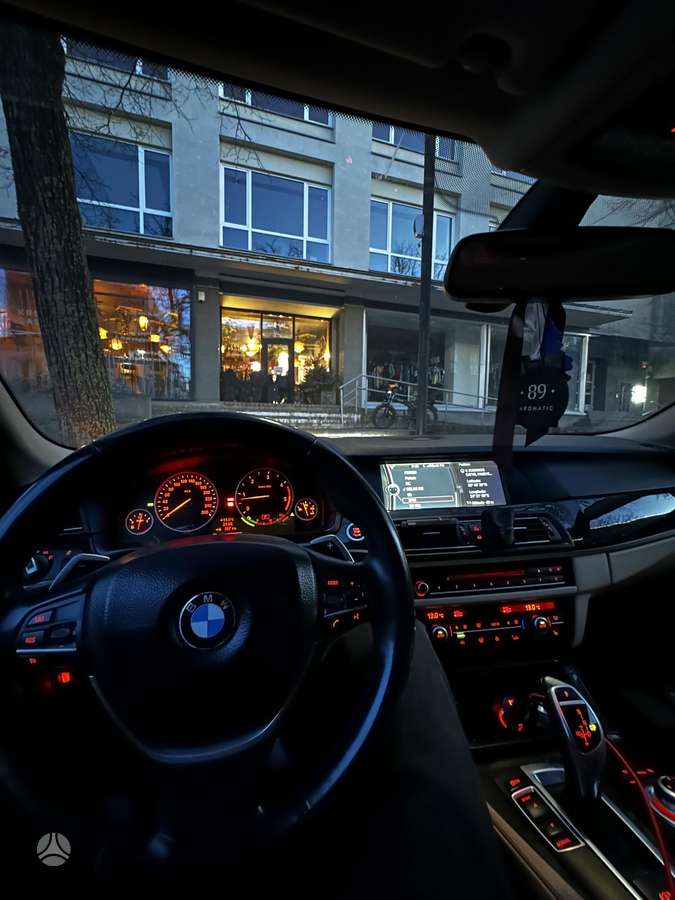 BMW 525, 3.0 l., Седан