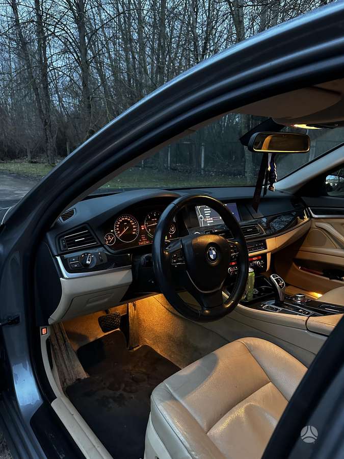 BMW 525, 3.0 l., Седан
